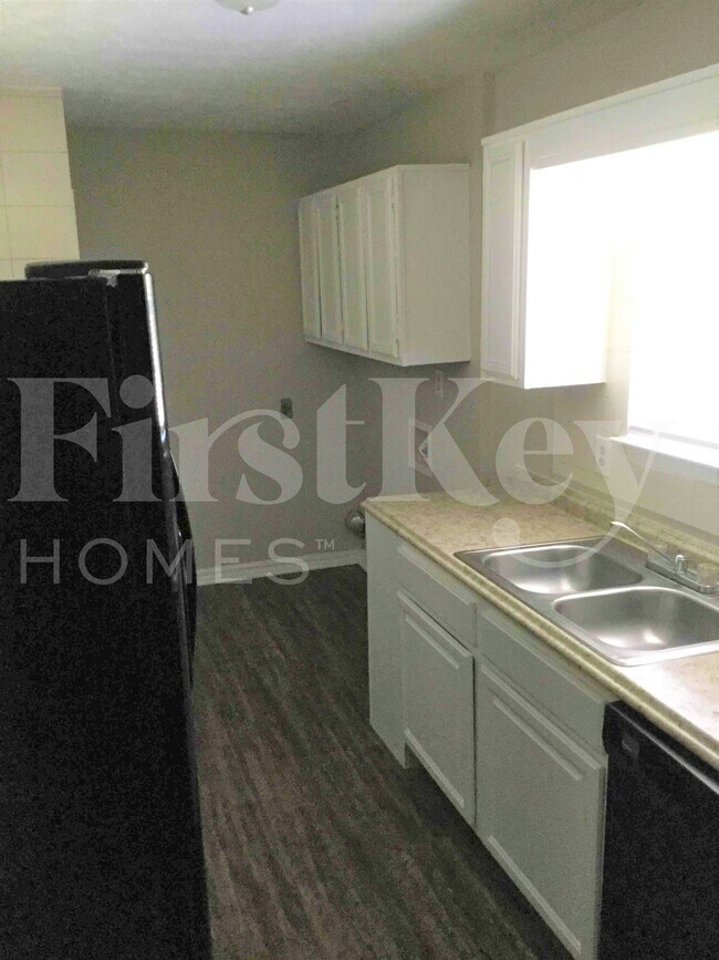 Foto del edificio - 3571 Orbit Ct