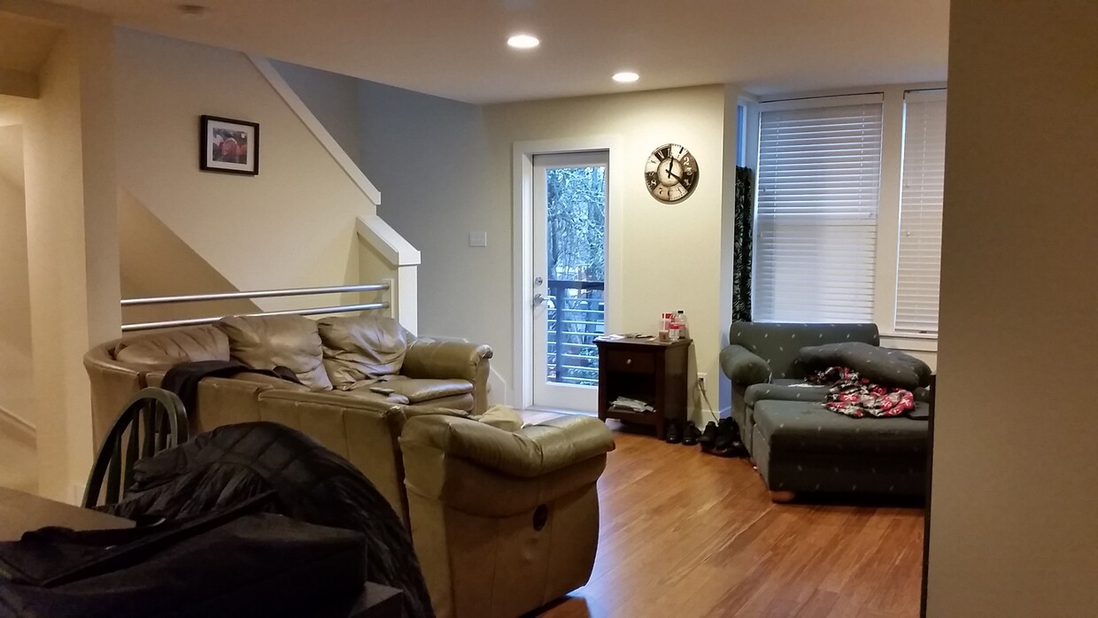 Building Photo - Beautiful 3 bed, 2.5 bath in Ballard.  Min...