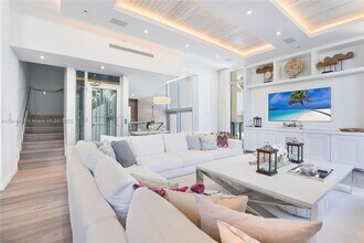 Building Photo - 9501 Collins Ave