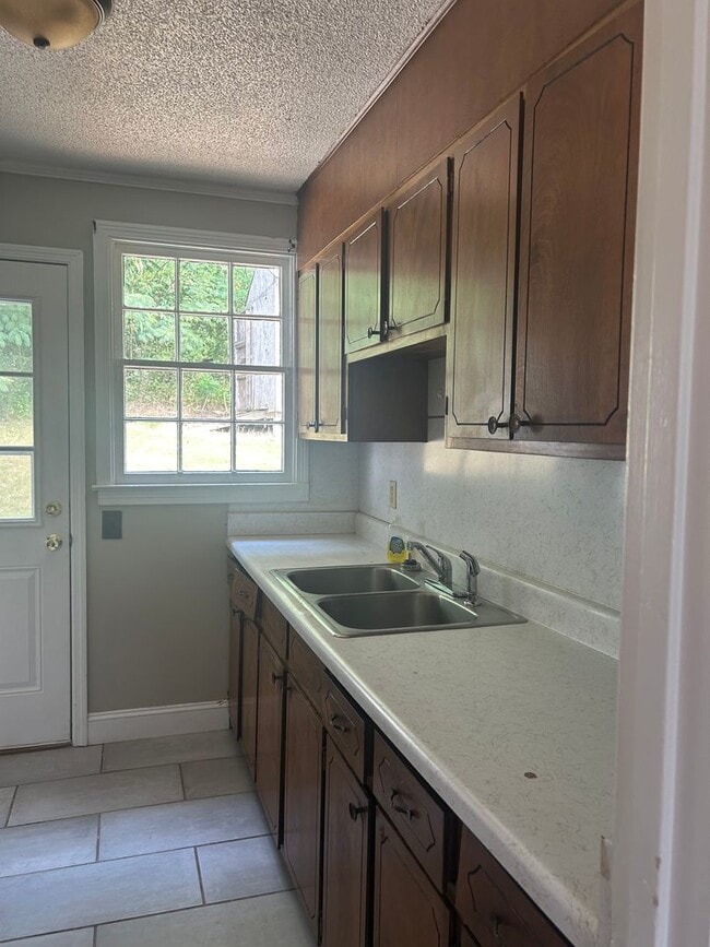 Building Photo - Home in Rossville GA