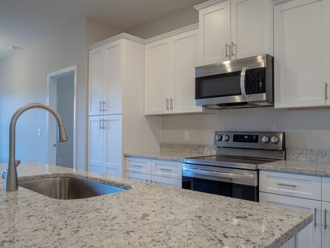 Foto del edificio - 408 S Zetterower Ave