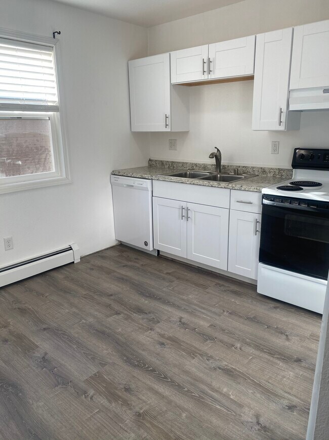 Foto del edificio - 1350 Balfour dr
