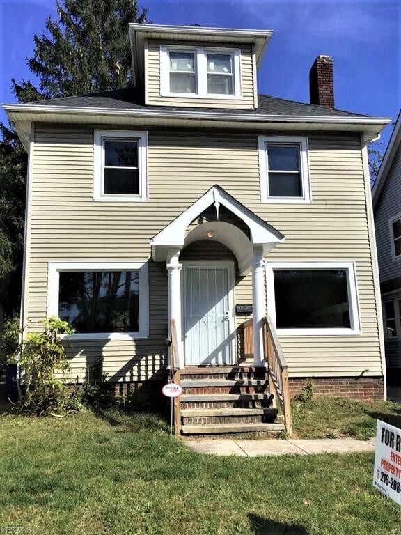 Primary Photo - 16301 S Lotus Dr