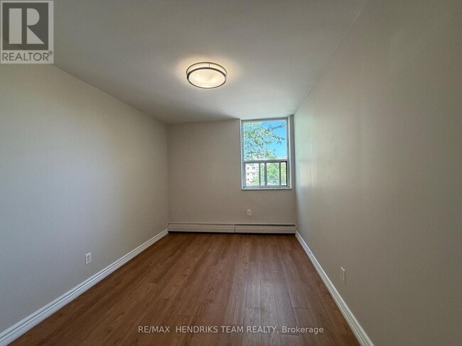 Building Photo - 156 Fitch St