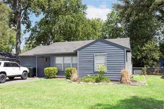 Building Photo - 7202 Housman