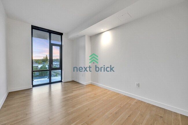 Foto del edificio - Downtown Bellevue Luxury 1B1B ($350 one-time credit for move-in upon signing the lease)– Availabl...