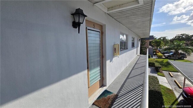 Foto del edificio - 2950 SE Ocean Blvd