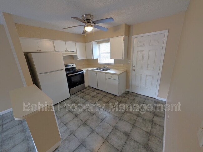 Foto del edificio - 3307 N 77th St