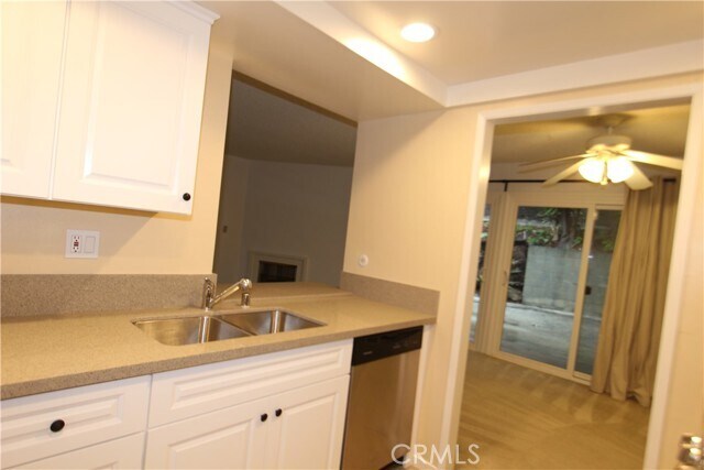 Foto del edificio - 1137 Rosecrans Ave