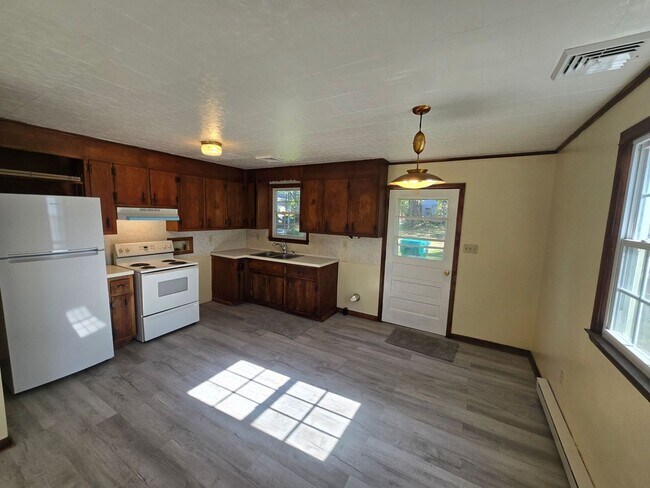 Foto del edificio - 3 bedroom house in Hopewell