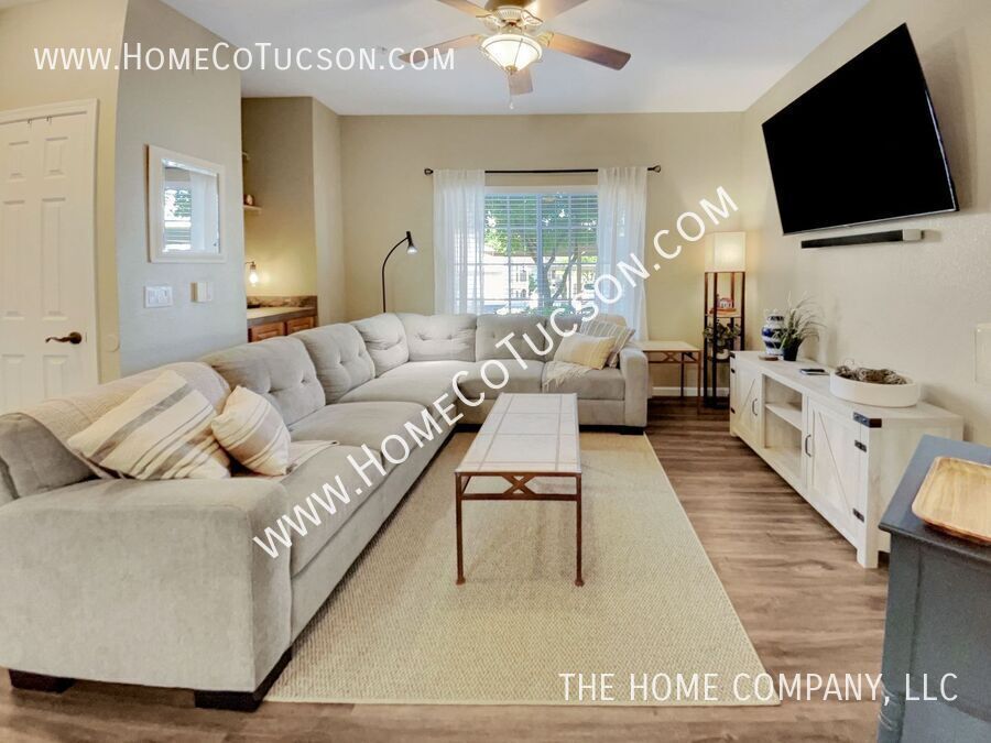 Foto principal - 1500 E Pusch Wilderness Dr