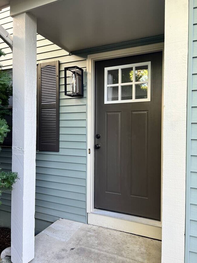 Foto del edificio - 3909 Heatherglen Dr