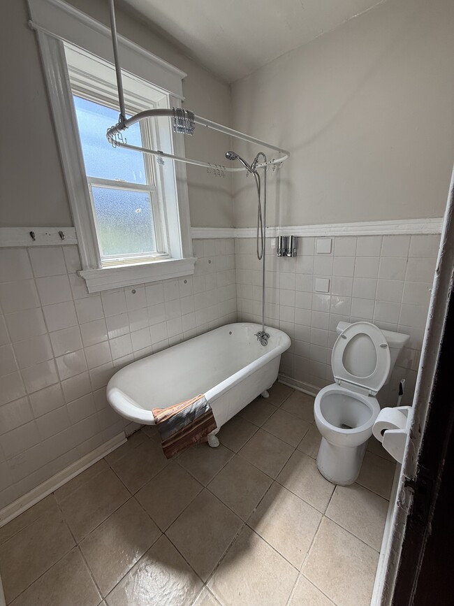 Building Photo - 3543 Tennessee Ave