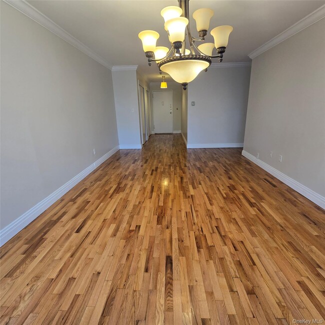 Foto del edificio - 241 Kearsing Pkwy