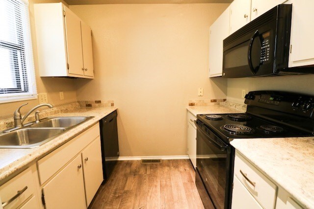 Foto del edificio - 766 W 13th St