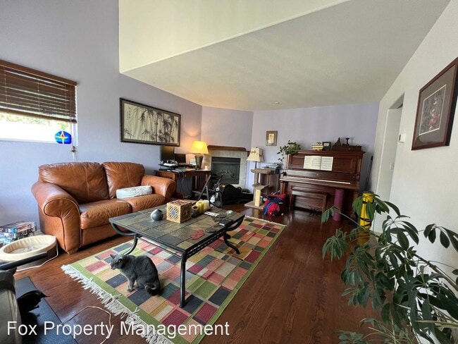 Building Photo - 3 br, 3 bath House - 1601 Great Western Dr...