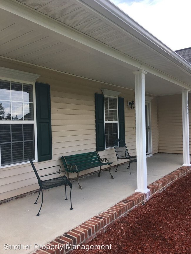 Foto del edificio - 4 br, 3 bath House - 127 Advance Drive