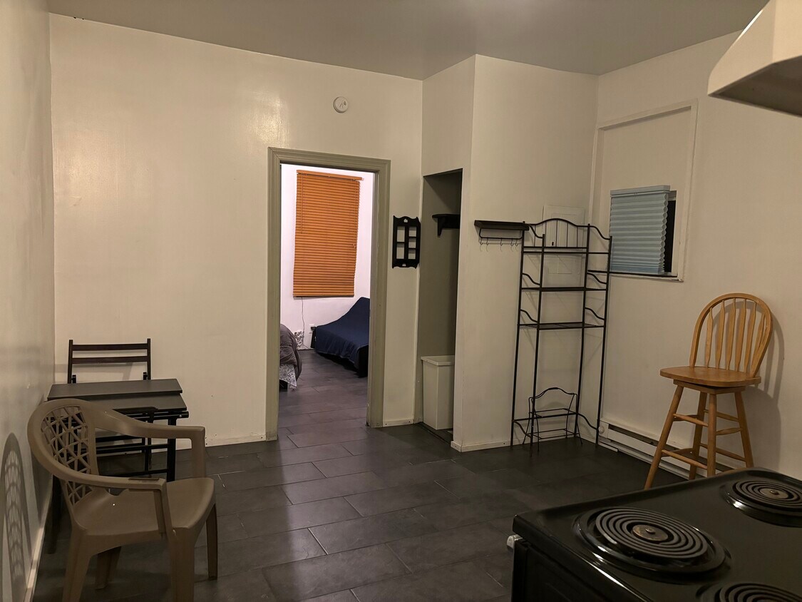 Foto principal - 4328 Frankford Ave