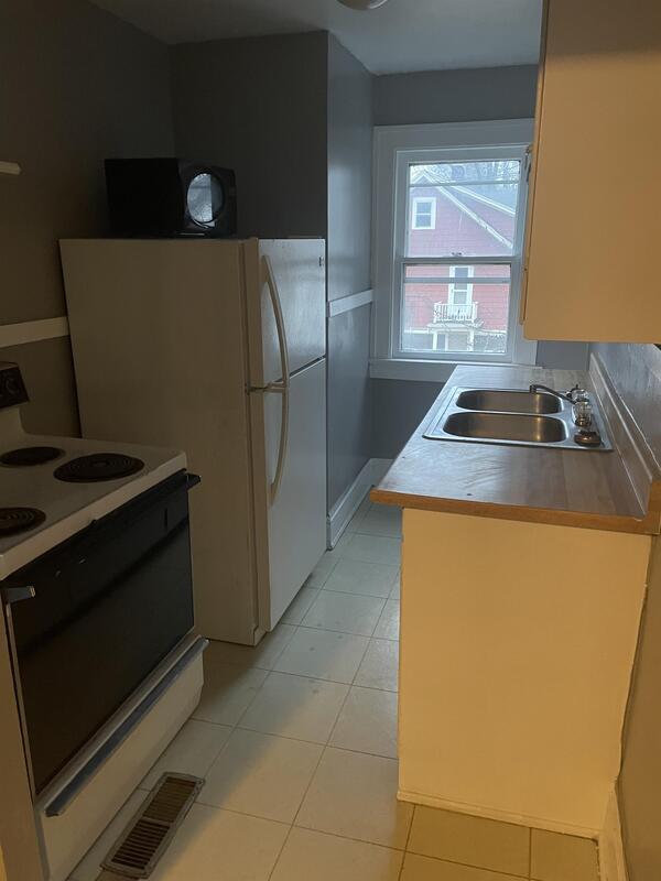 2111 Renrock Rd, Cleveland Heights, OH 44118 Condo for Rent in