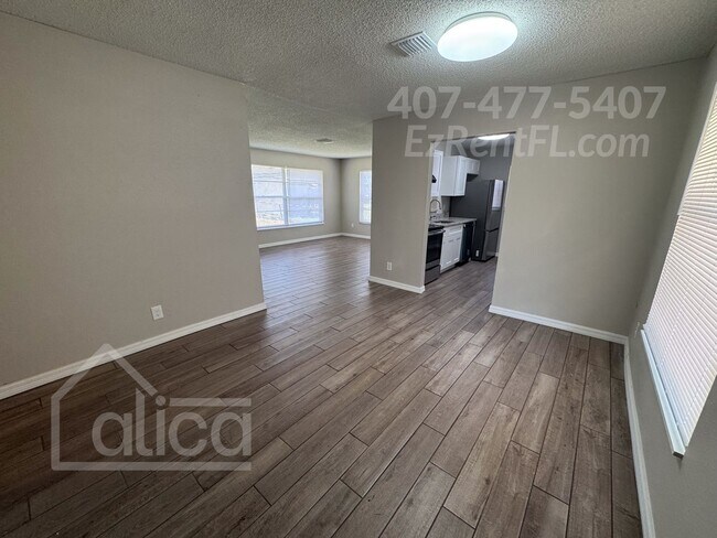 Building Photo - Fully Remodeled 4BR/2BA Home – Move-In Ready!