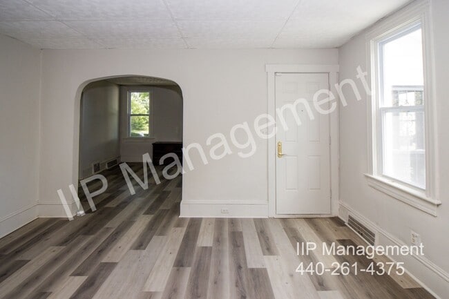 Building Photo - 7501 Berry Ave