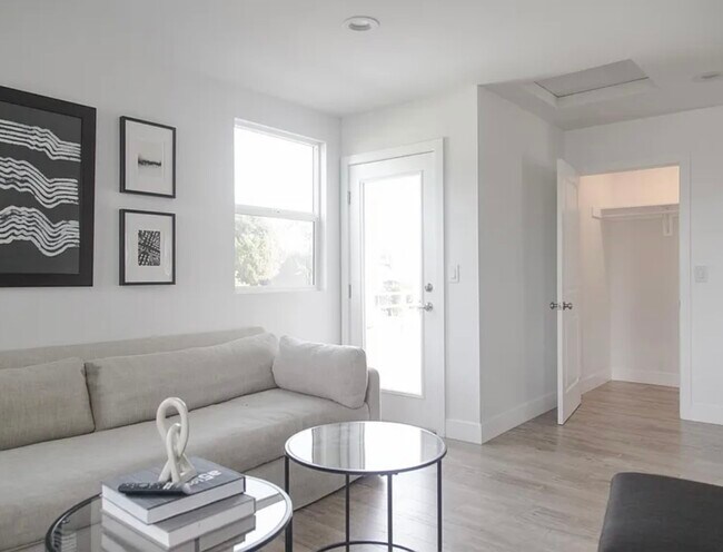 Foto del edificio - 10826 Morrison St