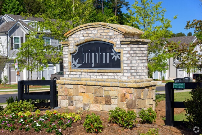 Building Photo - Brighton Townhomes