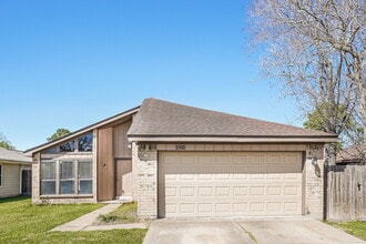Building Photo - 15118 Loma Paseo Dr