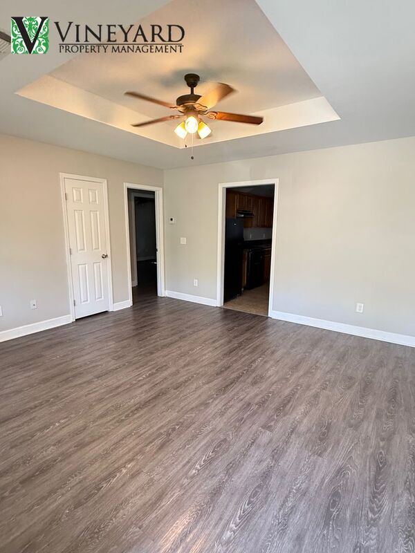 Building Photo - 17 Paige St