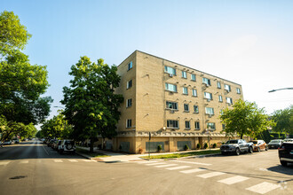 Building Photo - 5314 N Damen Ave