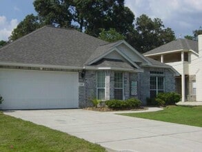 Building Photo - 254 Maple Ln