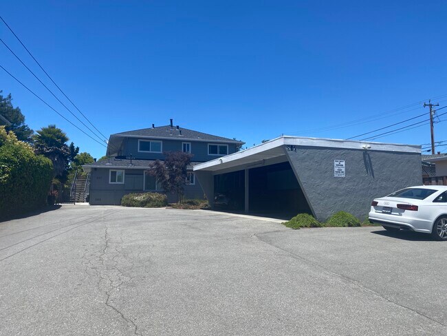 Foto del edificio - 837 Corcoran Ave