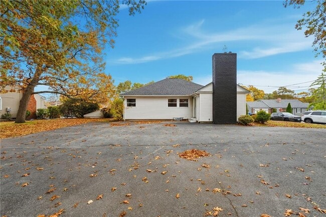 Foto del edificio - 259 High Service Ave