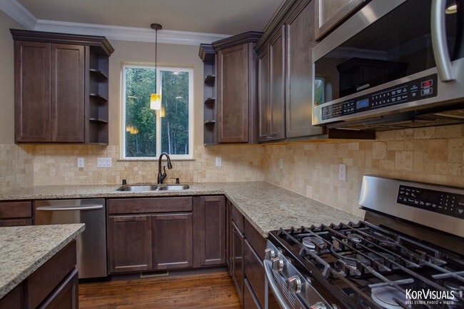 Building Photo - 1496 S Countrywood Dr