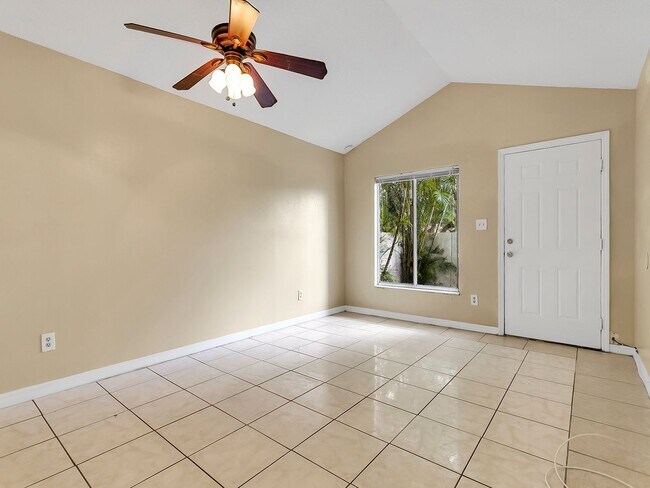Building Photo - 10425 Riva Ridge Trail