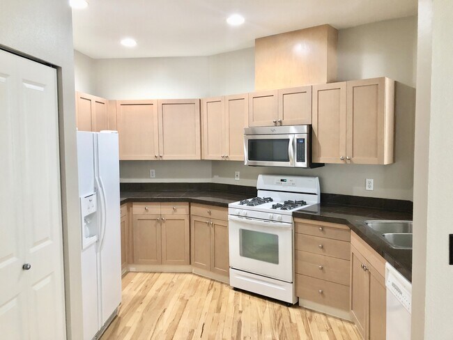 Foto del edificio - 23120 NE 8th Pl