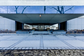 Building Photo - 1212 N Lake Shore Dr