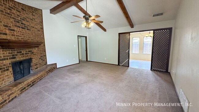 Building Photo - 4427 75th Dr