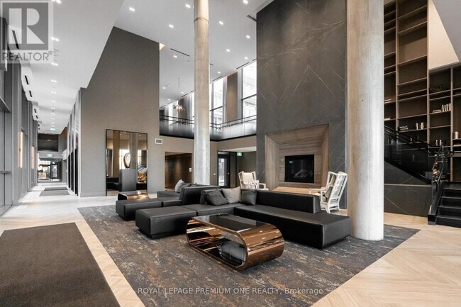 Building Photo - 2450 Old Bronte Rd