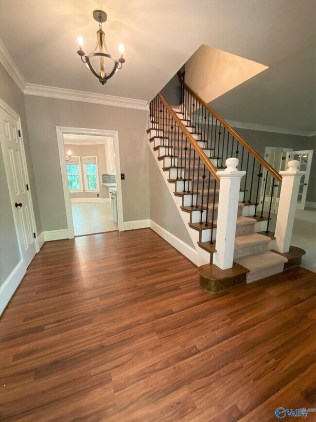 Building Photo - 10103 Shadow Wood Dr SE