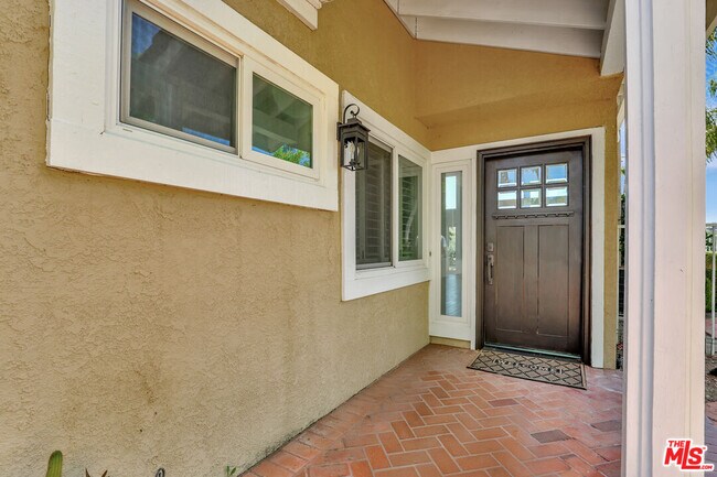 Building Photo - 24701 Cll Conejo