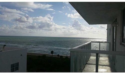 Foto principal - 2457 Collins Ave