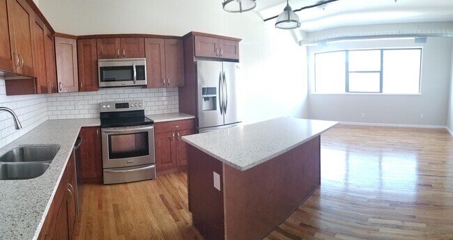 Foto del edificio - 1808 5th Ave