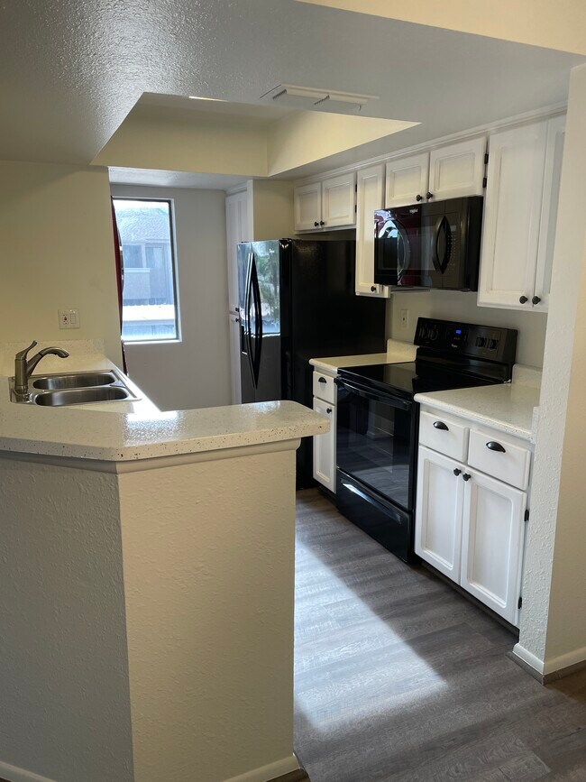 Foto del edificio - 7950 E Starlight Way
