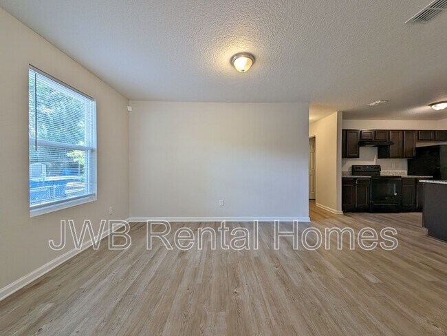 Foto del edificio - 4939 Campenella Dr