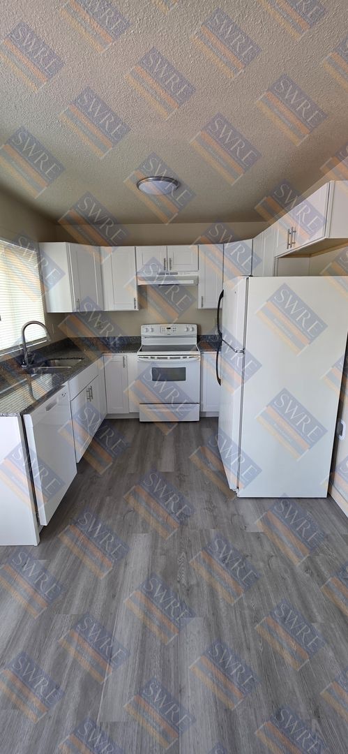 Foto del edificio - Available now! View Today by calling Rentl...
