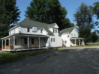 Building Photo - 12 N River St