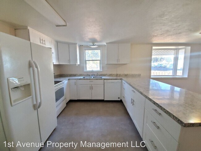 Building Photo - 2 br, 1 bath House - 503 E Idaho Ave