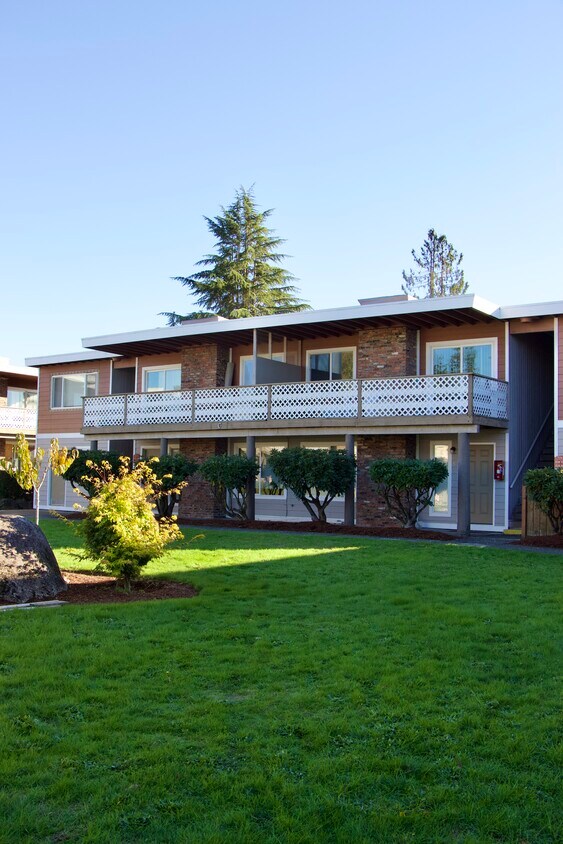 SkyView Park Villa Apartments in Seatac, WA