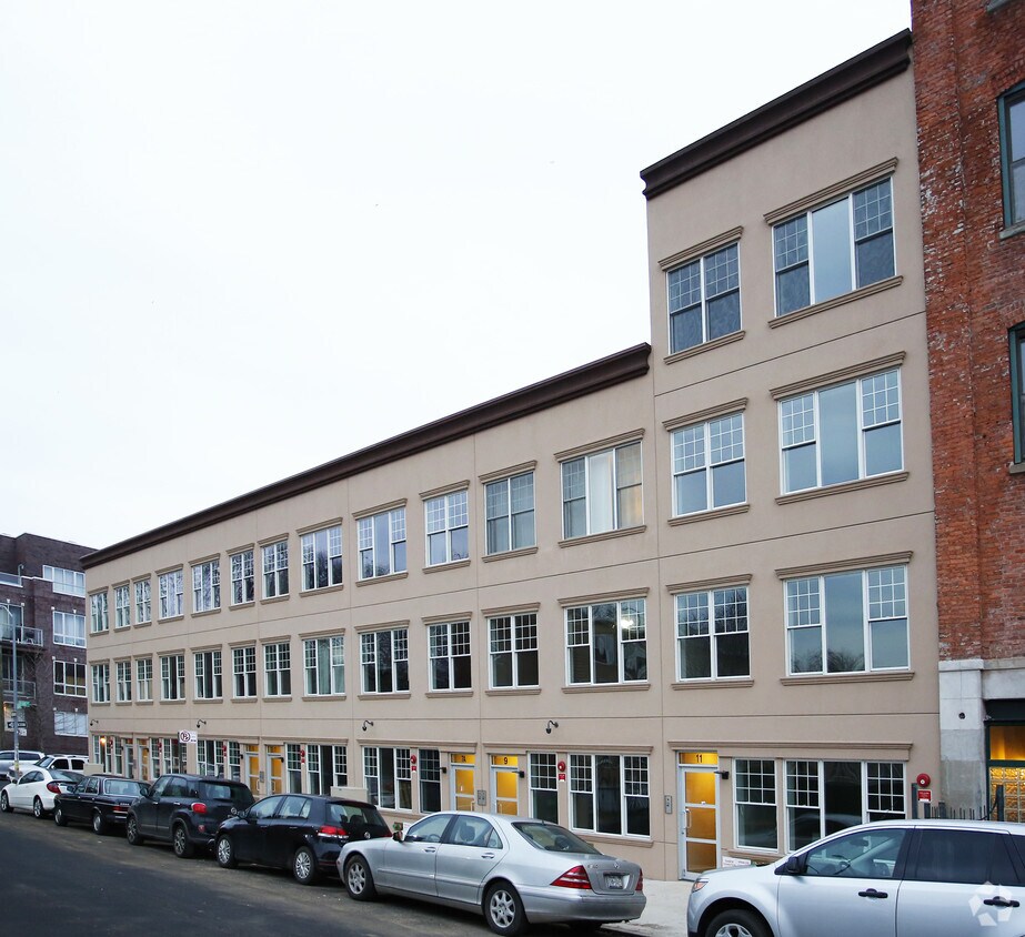 Primary Photo - 1-11 Lexington Ave